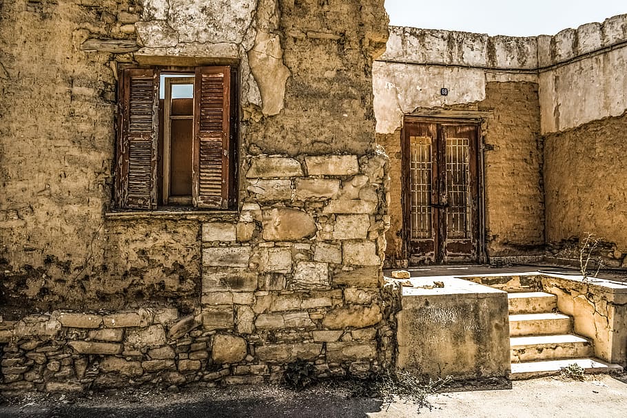 house, old, abandoned, damaged, weathered, wreck, architecture HD wallpaper