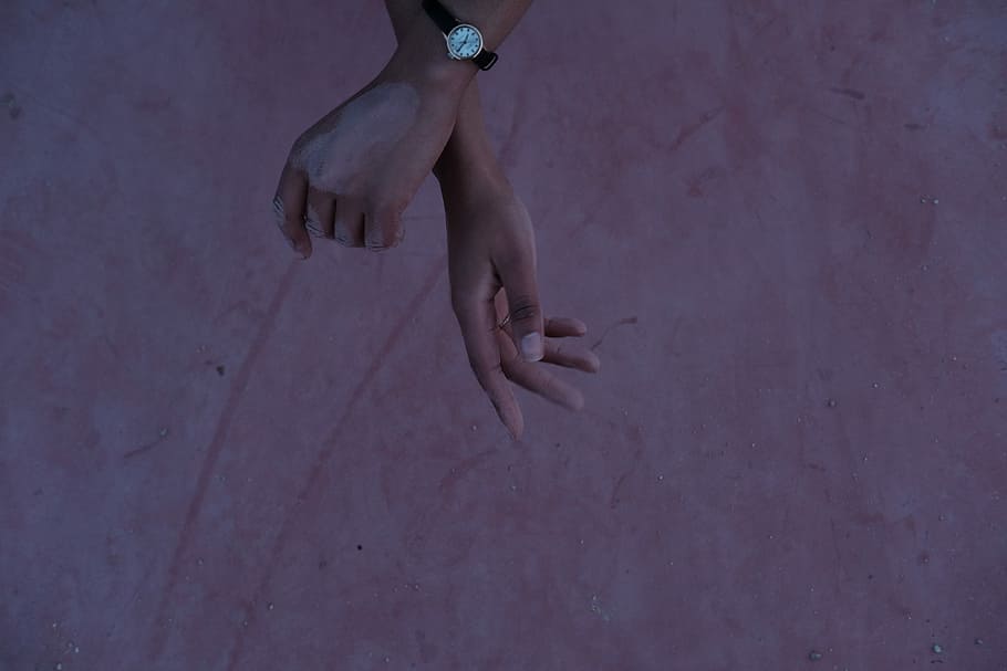 photograph of person's wearing watch, photo of human hands, dust HD wallpaper
