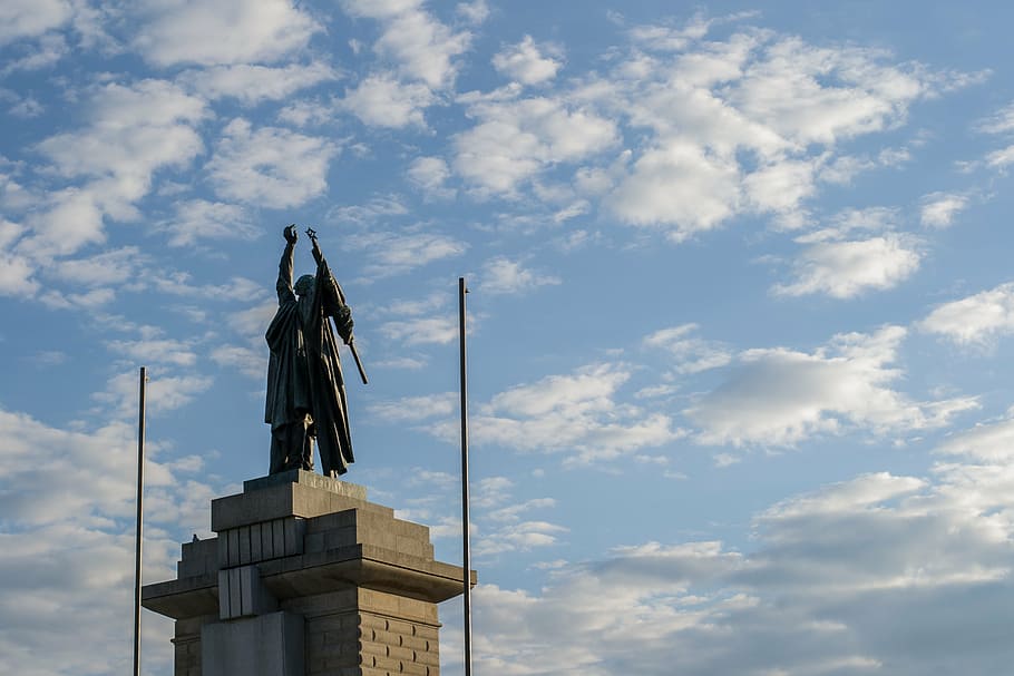 statue, brno, sky, clouds, city, monument, czech, czechia, europe HD wallpaper