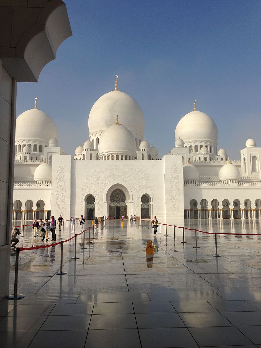 person in front of Grand Mosque, Dubai, moshe, abu dhabi, architecture HD wallpaper