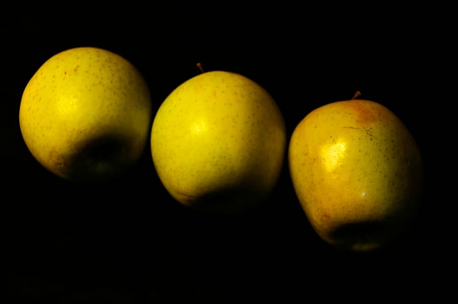 apples, fruit, green, food and drink, black background, studio shot HD wallpaper
