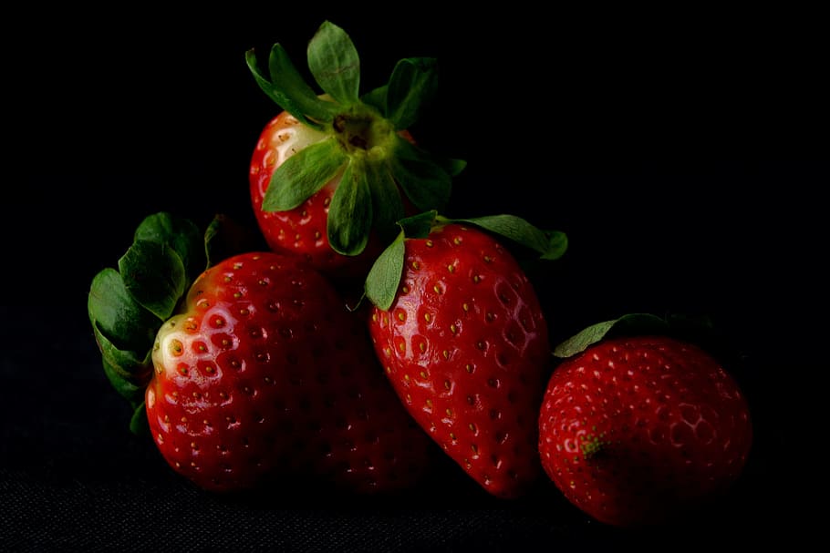 fruit, strawberry, eating, fit, food, healthy, healthy eating HD wallpaper