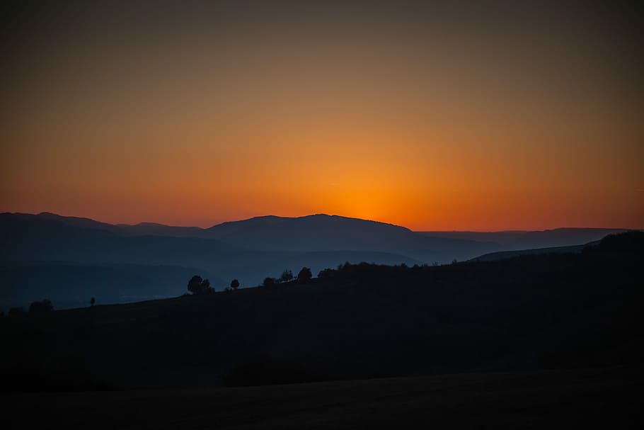 mountains during golden hour, landscape photography of mountain HD wallpaper