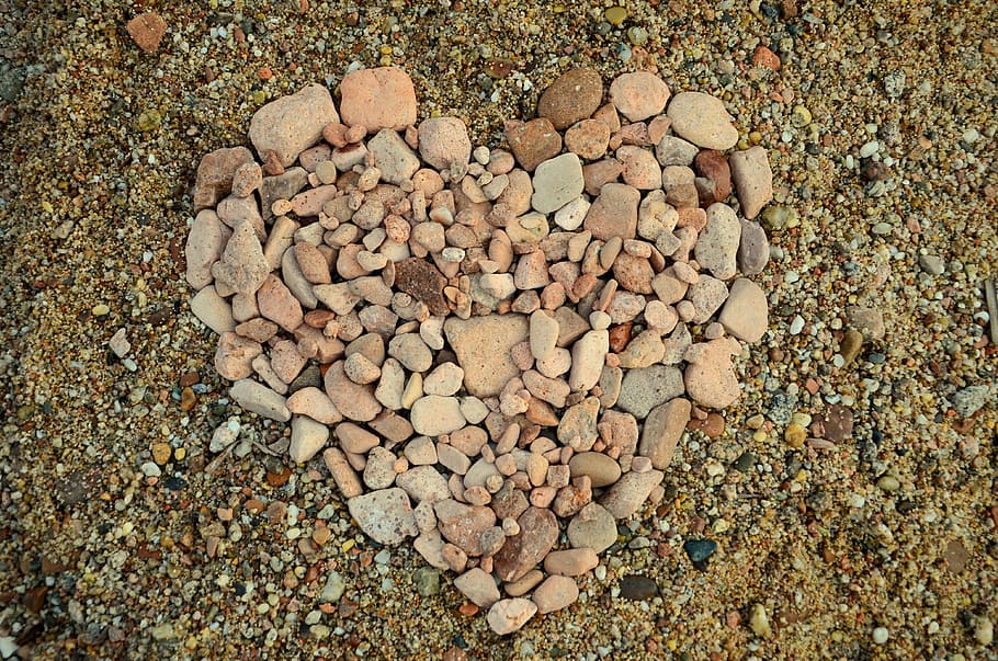 pebble lot, heart, stone, pebbles, sand, texture, wallpaper HD wallpaper