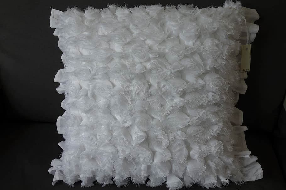 white ruffled throw pillow, bedroom, couch, convenience, dream HD wallpaper