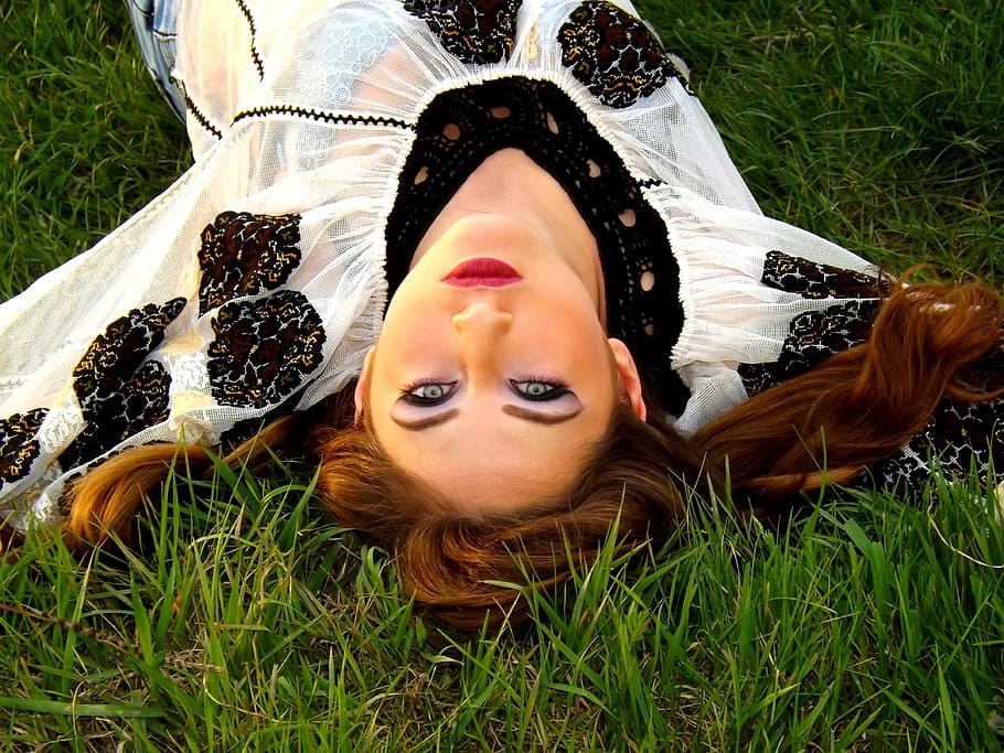 girl, rustic, portrait, grass, blue eyes, traditional, women HD wallpaper