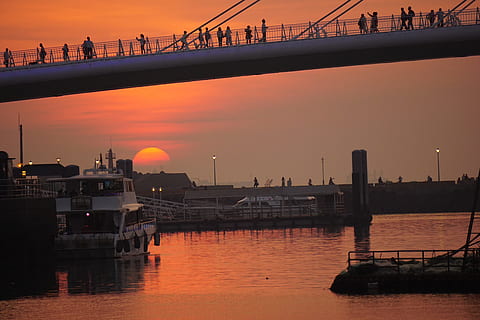 red, sunset, people, bridge, light, summer, landscape, nature HD wallpaper
