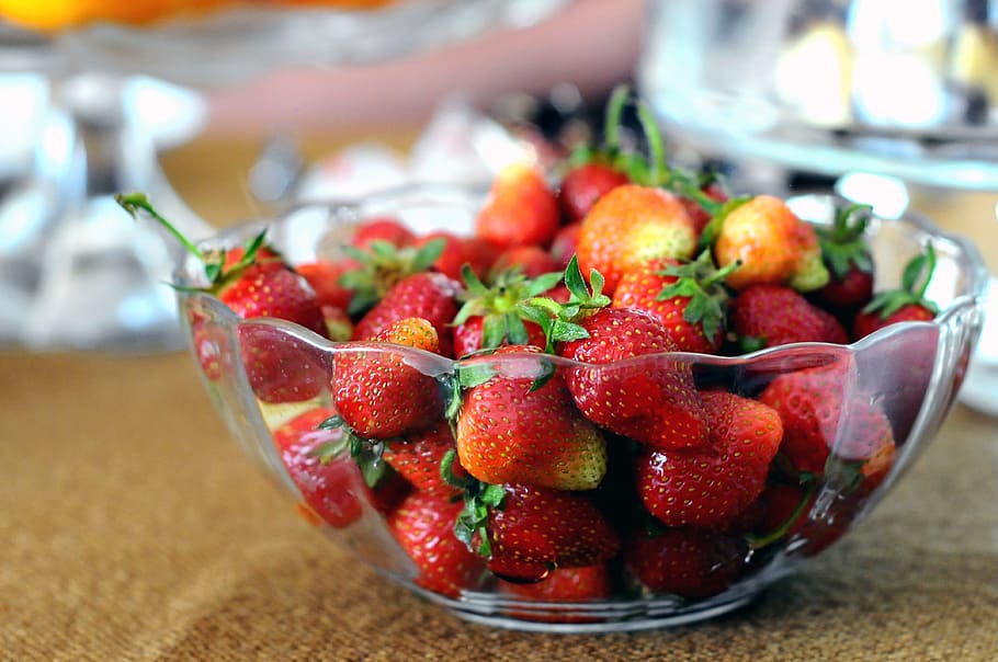 strawberries, bowl, fruit, red, healthy, dessert, diet, food HD wallpaper