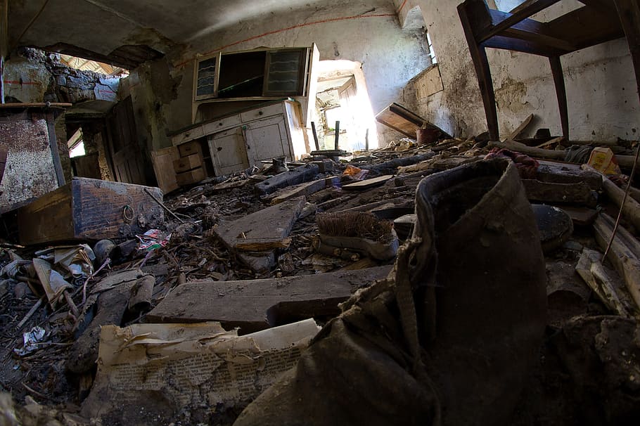 Shoe, Old, Chaos, destruction, abandoned, desolate, ruined HD wallpaper