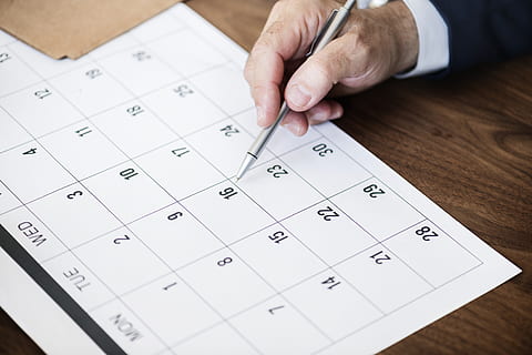 person holding click pen writing on calendar, paper, composition HD wallpaper