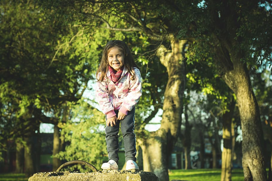 girl, laughter, joy, smiling, smile, happy, happy children HD wallpaper