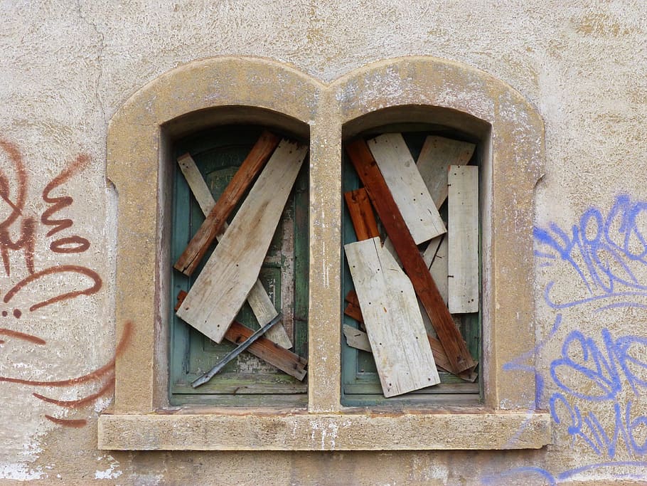 Window, Boarded Up, Old, Paint, peeling paint, abandoned, graffiti HD wallpaper