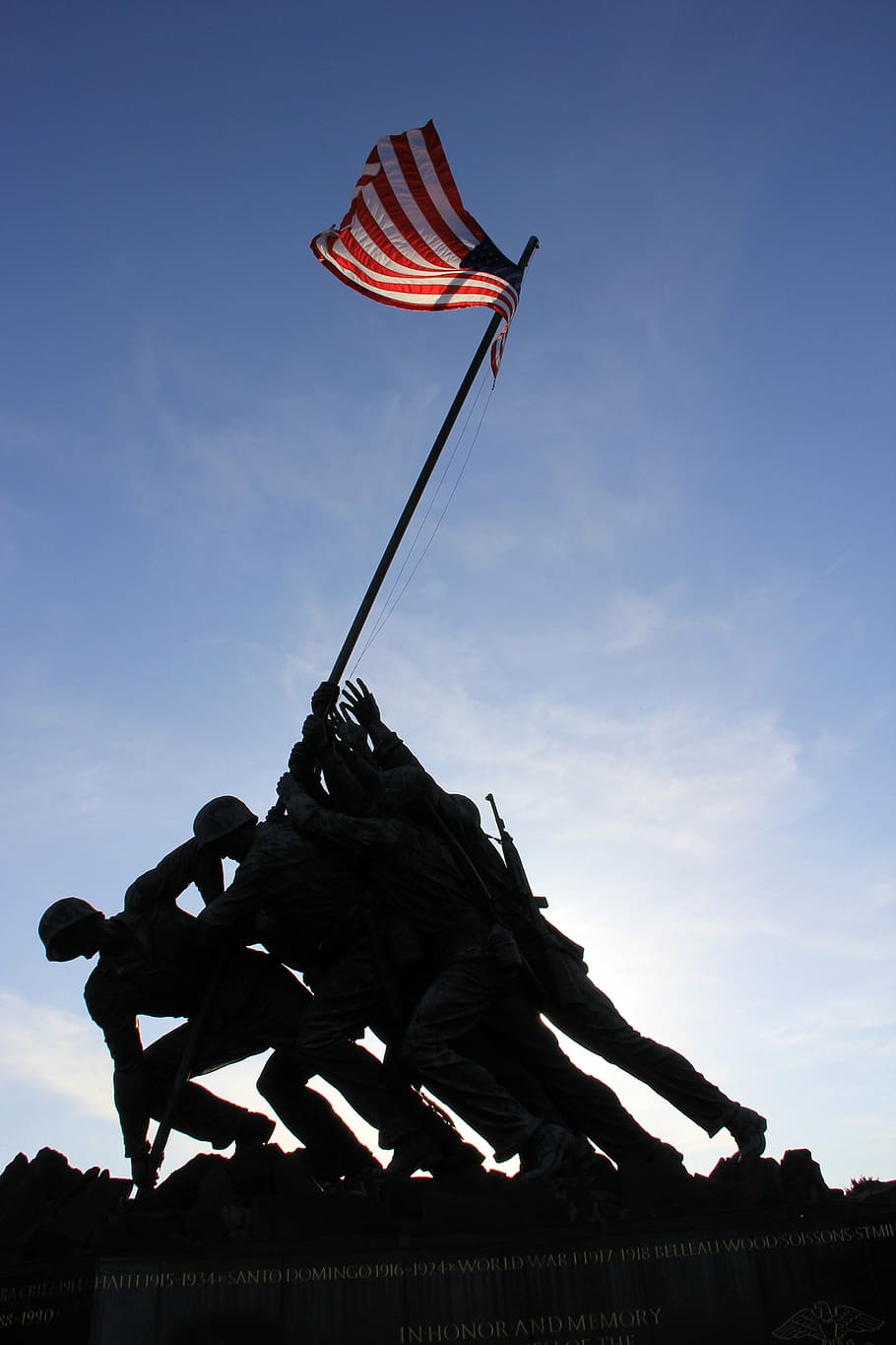 HD wallpaper: Flag of our Fathers statue, hero, american, soldier, monument  | Wallpaper Flare