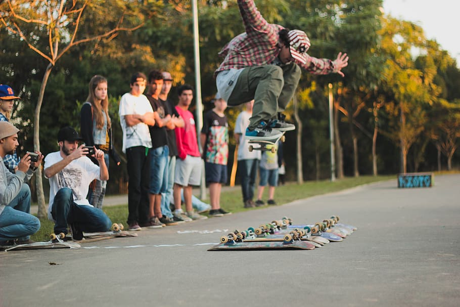 skateboard, radical, men, full length, group of people, real people HD wallpaper