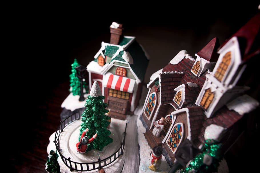 gingerbread, house, toy, display, christmas, tree, holiday HD wallpaper