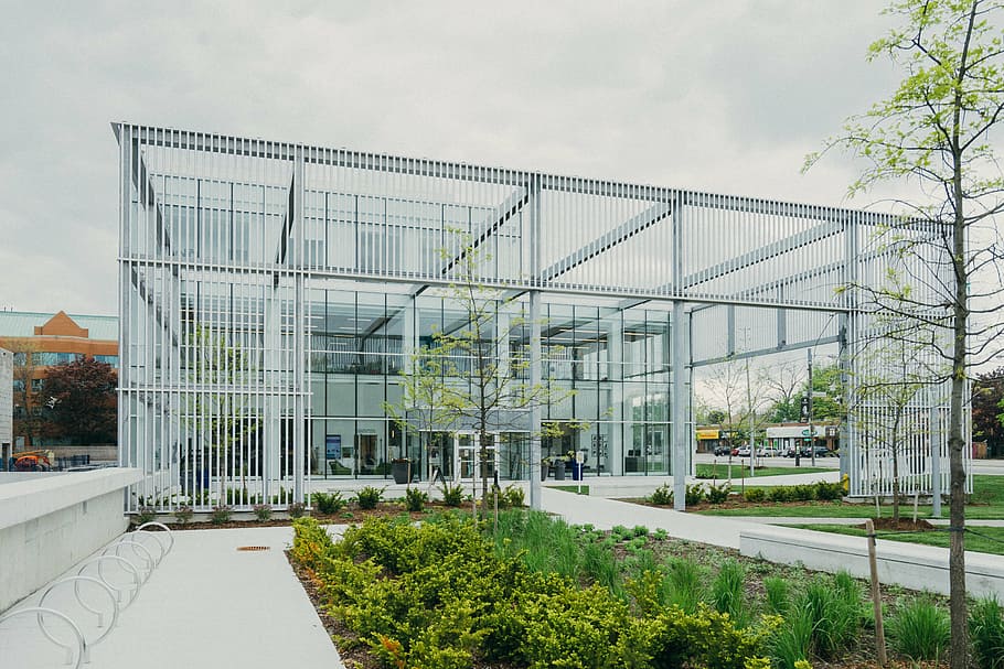 white glass wall building surround by plants and trees, architecture HD wallpaper