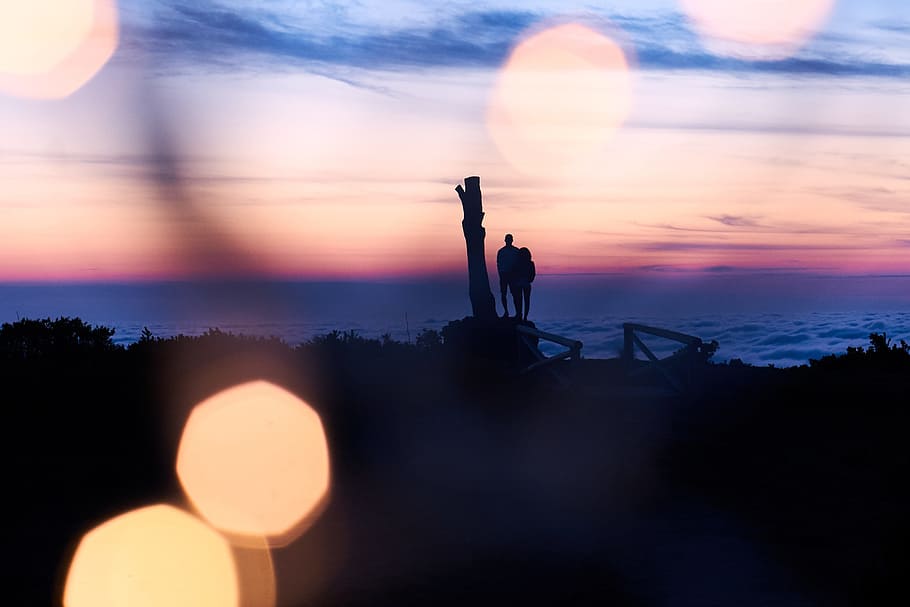 clouds, sky, sunset, people, woman, dating, ridge, bokeh, landscape HD wallpaper