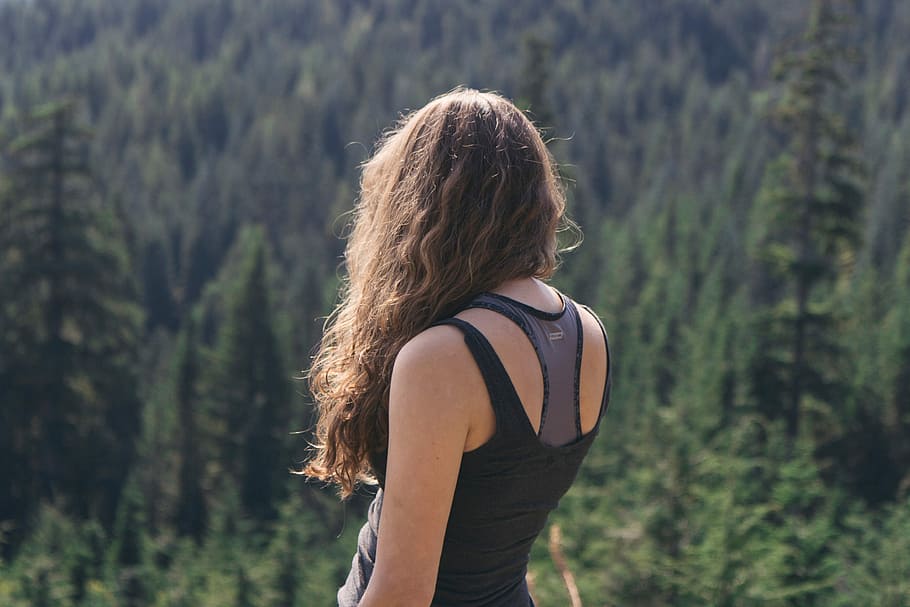 woman in black racerback tanktop, outdoors, women, nature, forest HD wallpaper