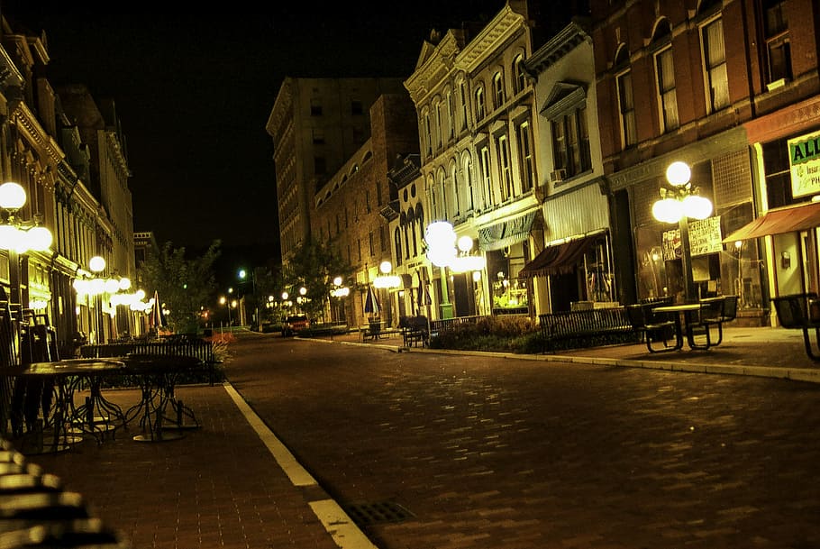 Downtown Frankfort at night in Kentucky, photos, lights, public domain