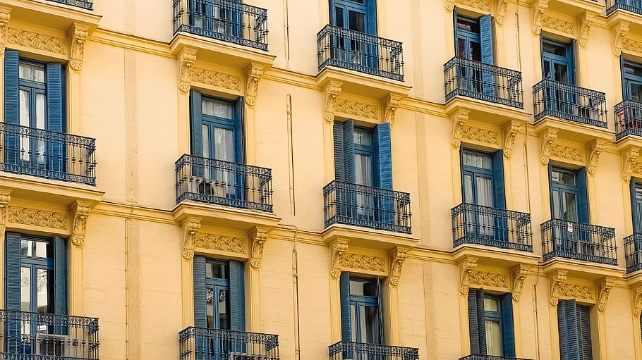yellow and blue concrete building, spain, madrid, facade, historic HD wallpaper
