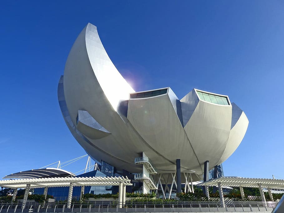 photo of curved building, technology, satellite Dish, telecommunications Equipment HD wallpaper