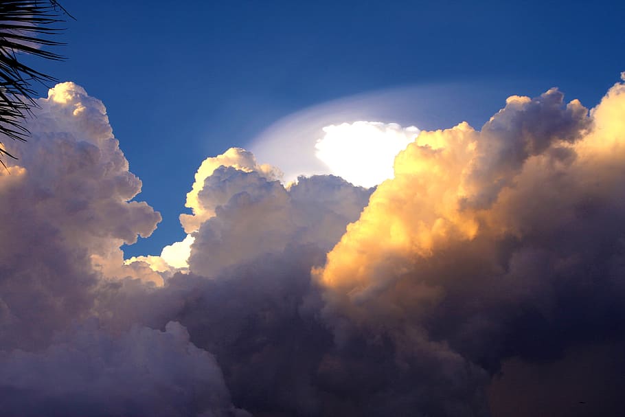 white clouds under blue sky photography, florida, storm approaching HD wallpaper