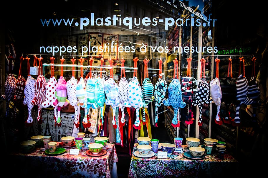plastic, chickens, display, rubber, art, france, paris, retail HD wallpaper