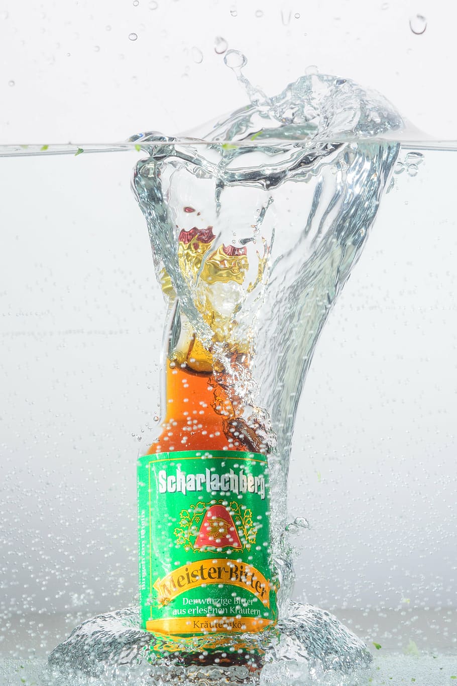 water, inject, bottle, spray, water splashes, spill over, drip HD wallpaper