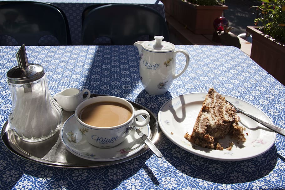 sliced cake on round white ceramic plate, breakfast, coffee HD wallpaper