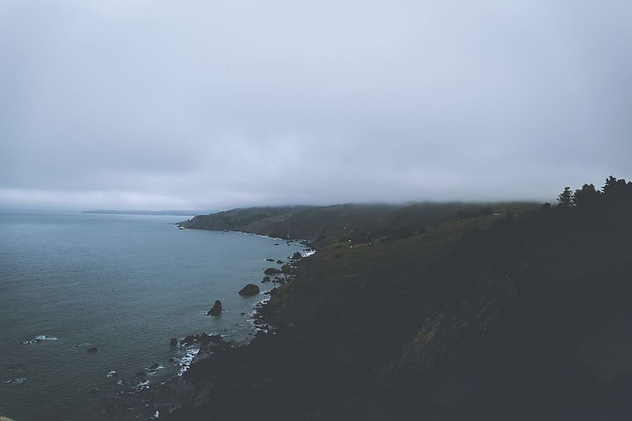 aerial photography of body of water, seashore on calm sea, green HD wallpaper
