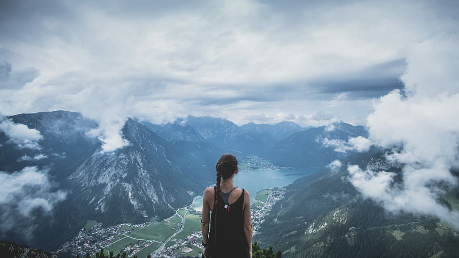 woman in black sleeveless dress, woman looking at mountains, lookout HD wallpaper
