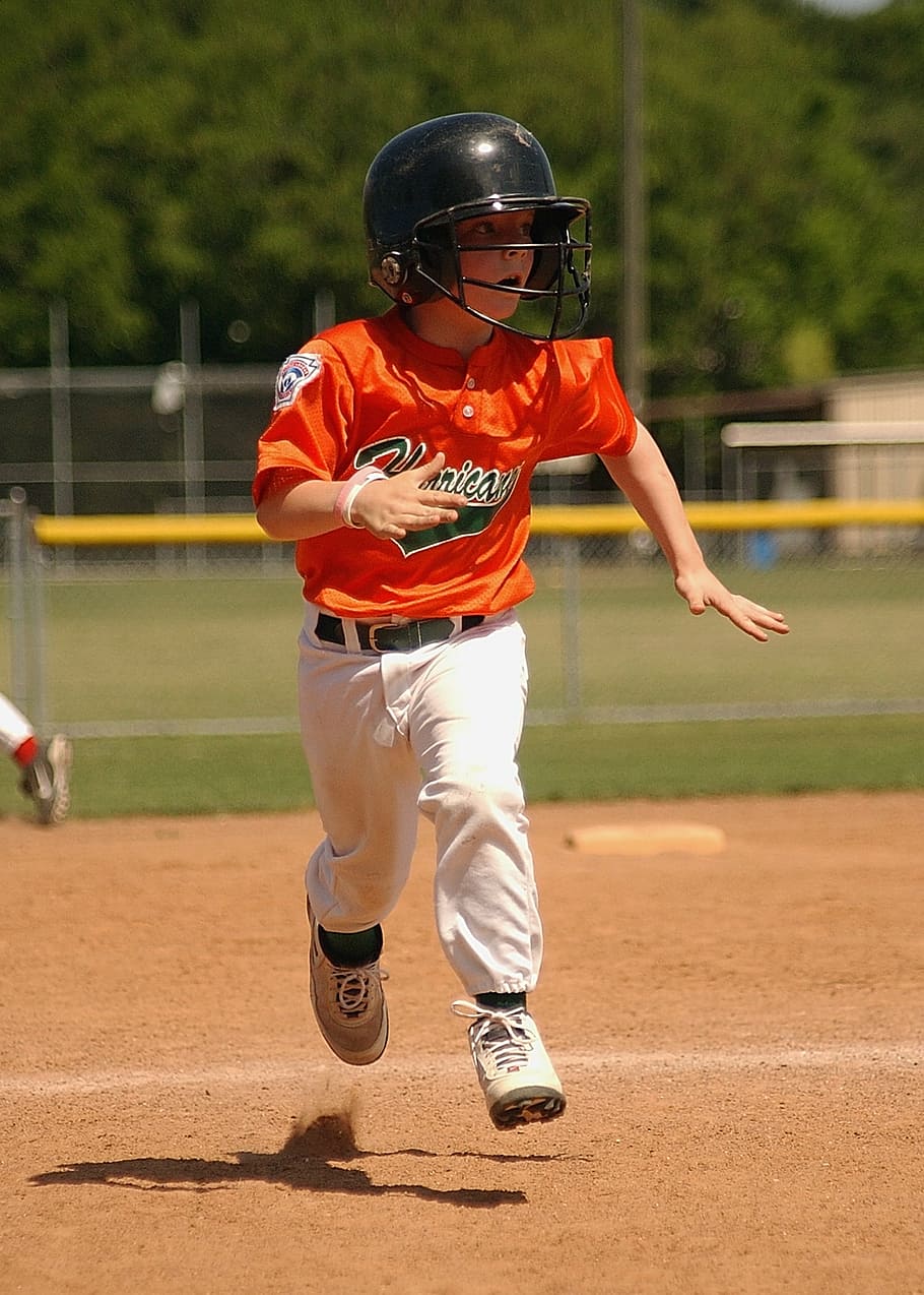 baseball, runner, little league, player, field, helmet, running HD wallpaper