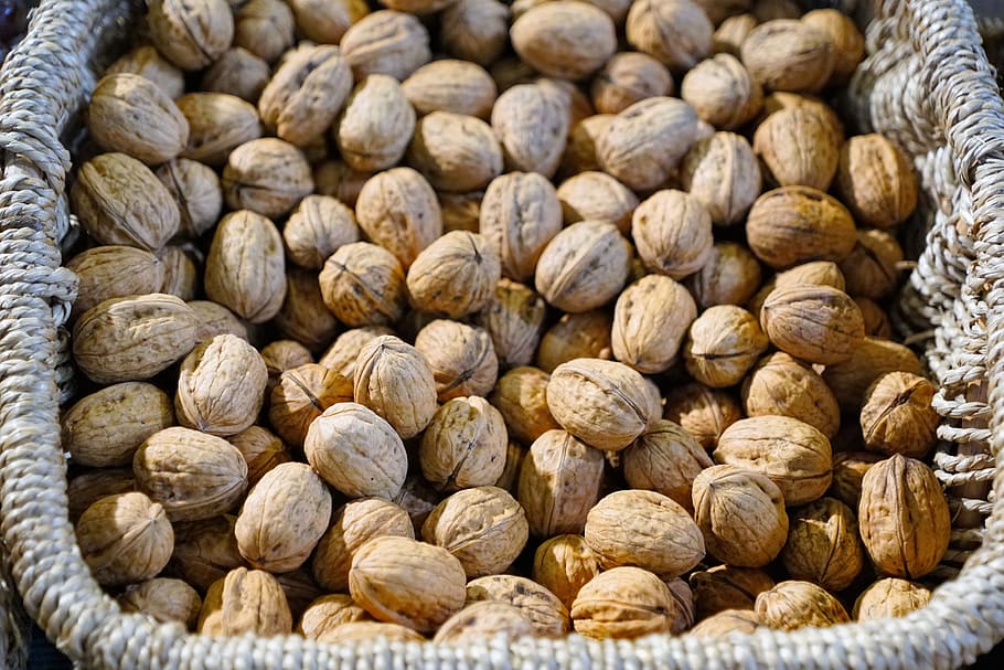 walnuts in basket, delicious, autumn, healthy, food, fruit bowl HD wallpaper