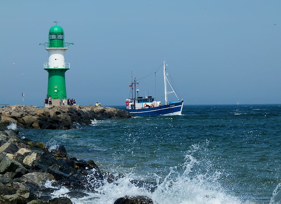 Lighthouse, Warnemünde, Baltic Sea, cutter, maritime, northern germany HD wallpaper