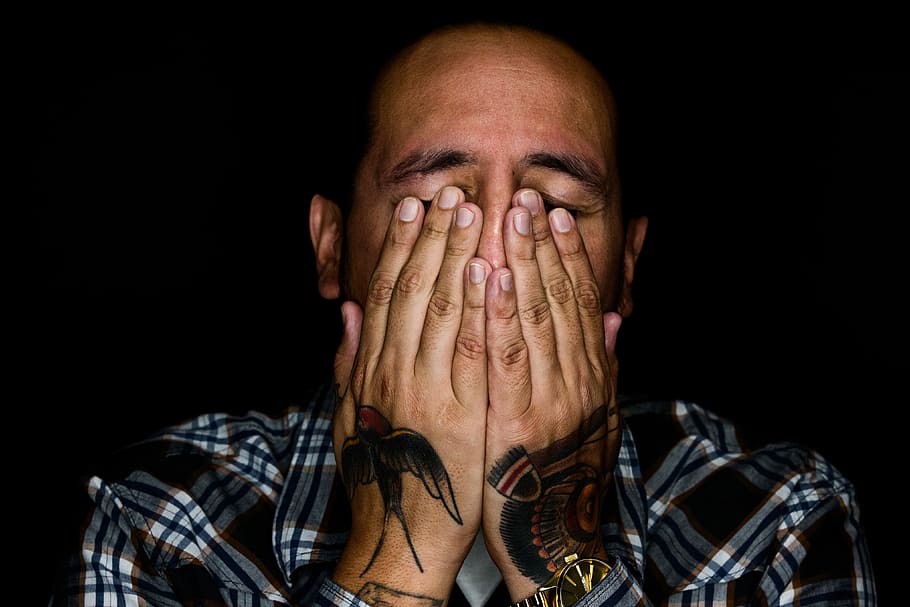 man with tattoos in his hands, people, men, senior Adult, one Person HD wallpaper
