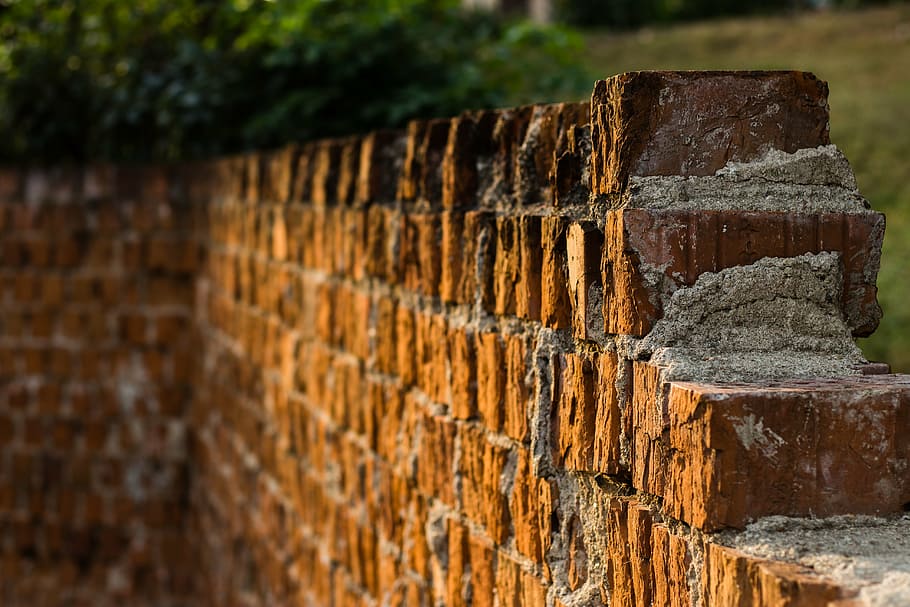 close-up photography of brow brick wall, sunset, bricks, atmosphere HD wallpaper