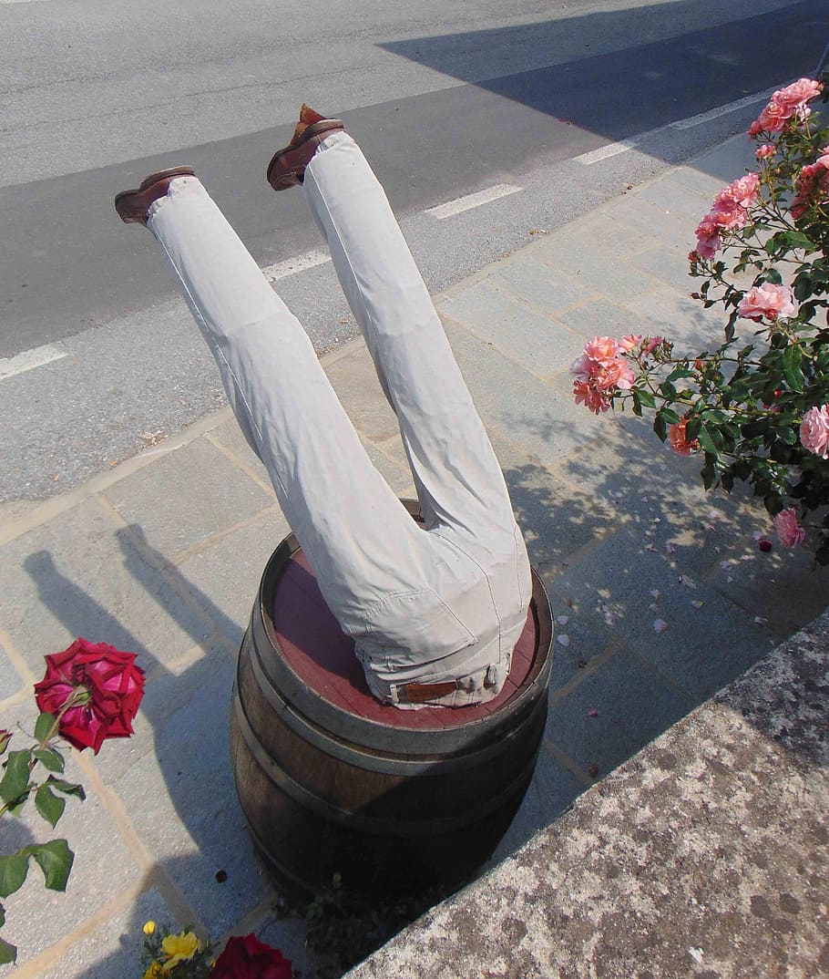 Upside Down, Wine Barrel, art, funny, decoration, original HD wallpaper