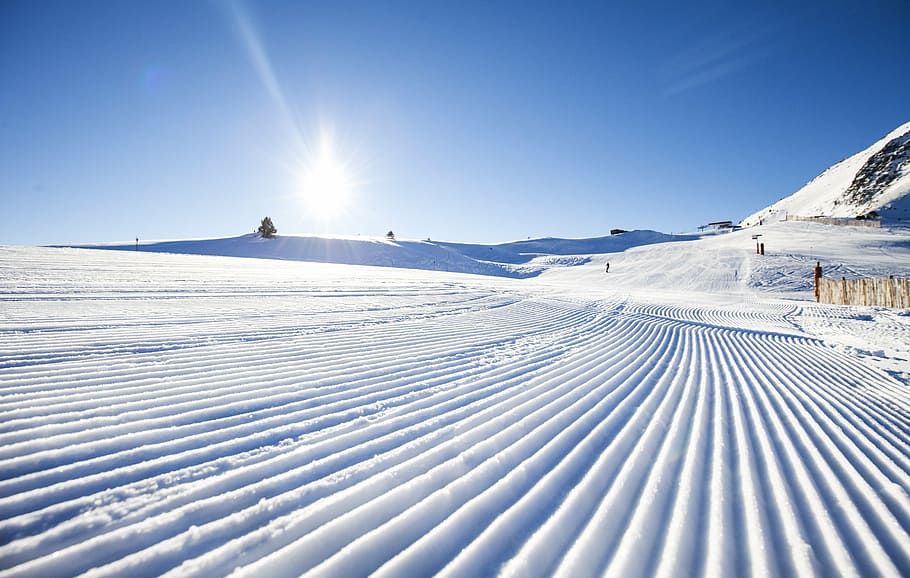 snow-mountain-ski-andorra.jpg