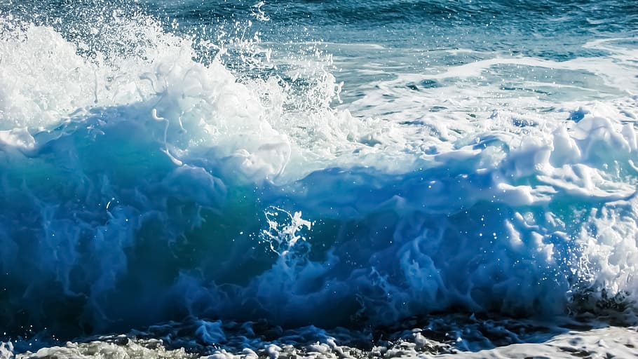 wave, smashing, foam, spray, energy, splash, liquid, sea, water HD wallpaper