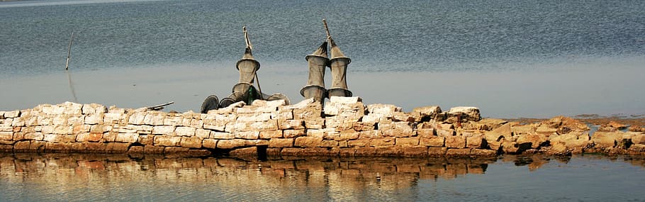 three, fish trap, gossip, water, abendstimmung, network, nature HD wallpaper