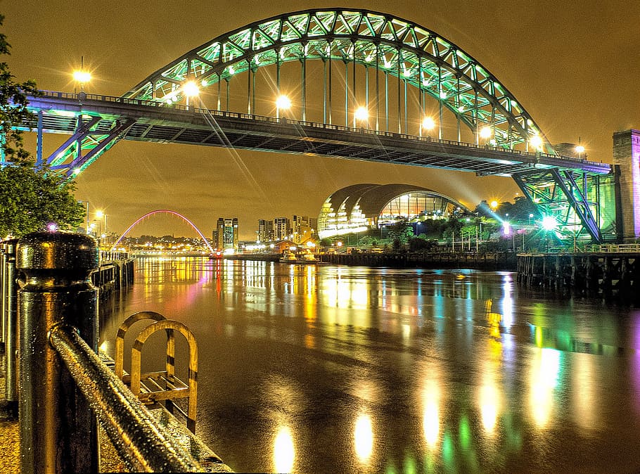 lighted green bridge at night time, Newcastle, Night, Lights, HD wallpaper