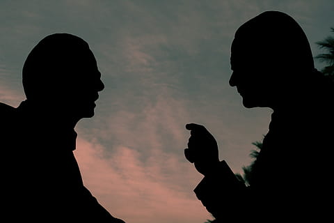 silhouette, reverse light, talk, real people, two people, sky HD wallpaper