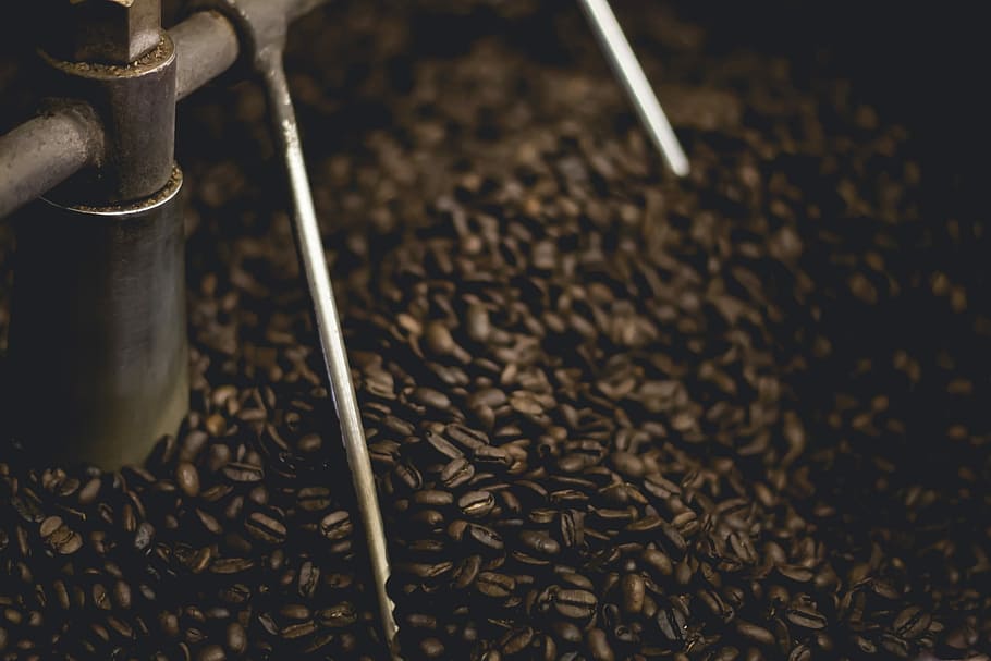 brown coffee beans, roasted coffee beans closeup photo, machine HD wallpaper