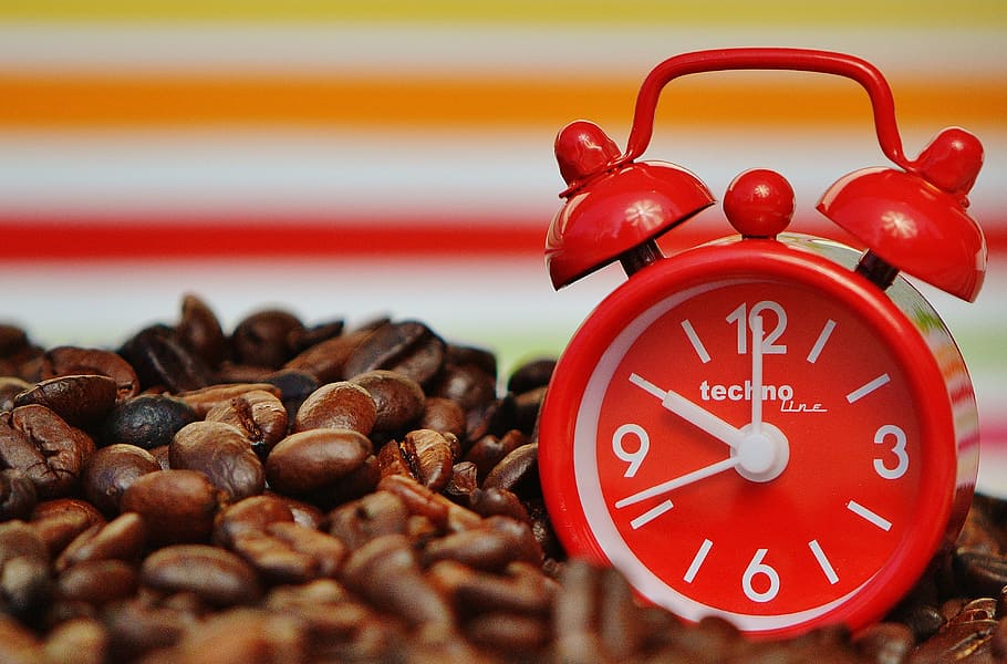 red Techno bell alarm clock on top of coffee beans, coffee break HD wallpaper