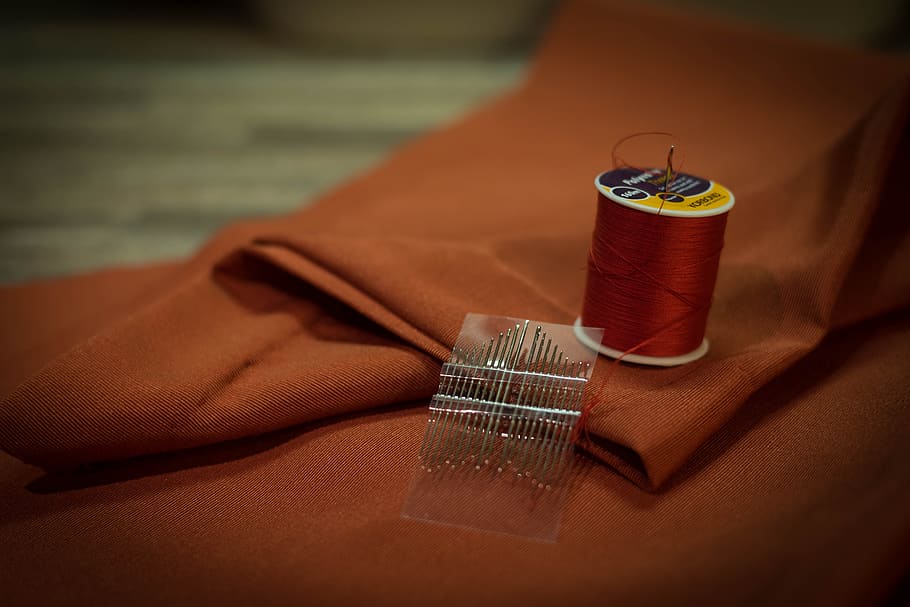 thread spool beside needles on textile, fabric, sewing, needlework, HD wallpaper