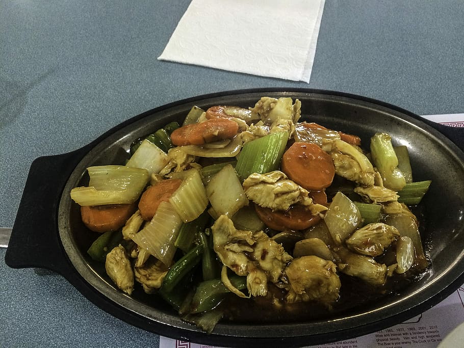Chicken Stir Fry in a skillet, chinese food, cooking, public domain