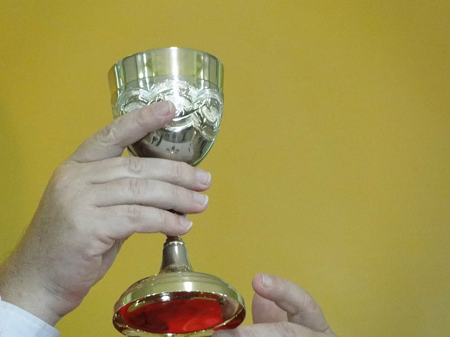 mass, catholic, chalice, human hand, human body part, holding HD wallpaper