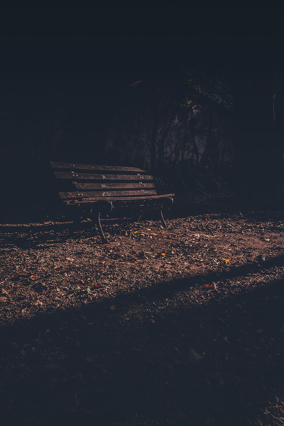 empty rusted bench, brown wooden bench at nighttime, seat, sunlight HD wallpaper