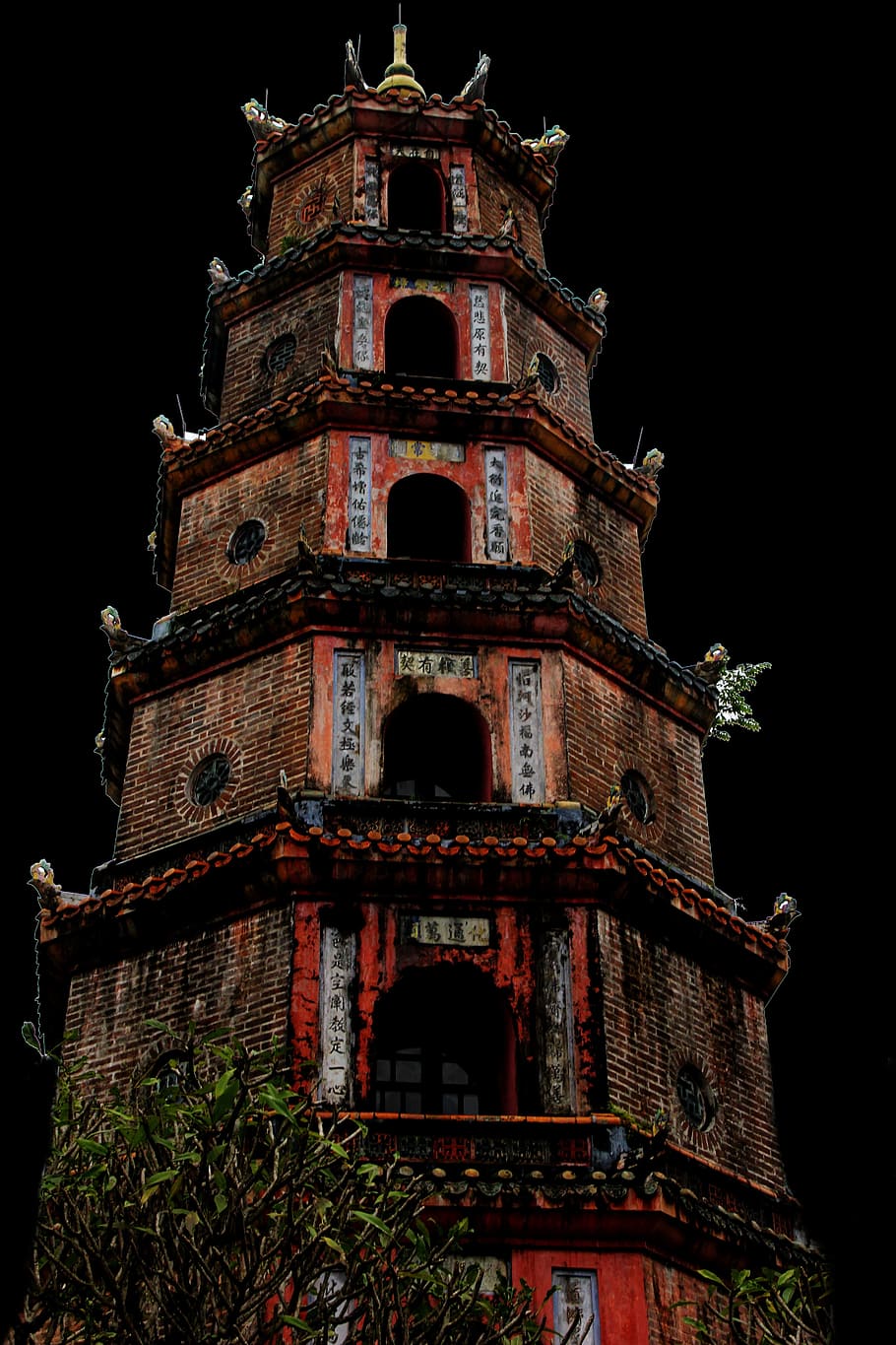 temple-high-vietnam-travel.jpg