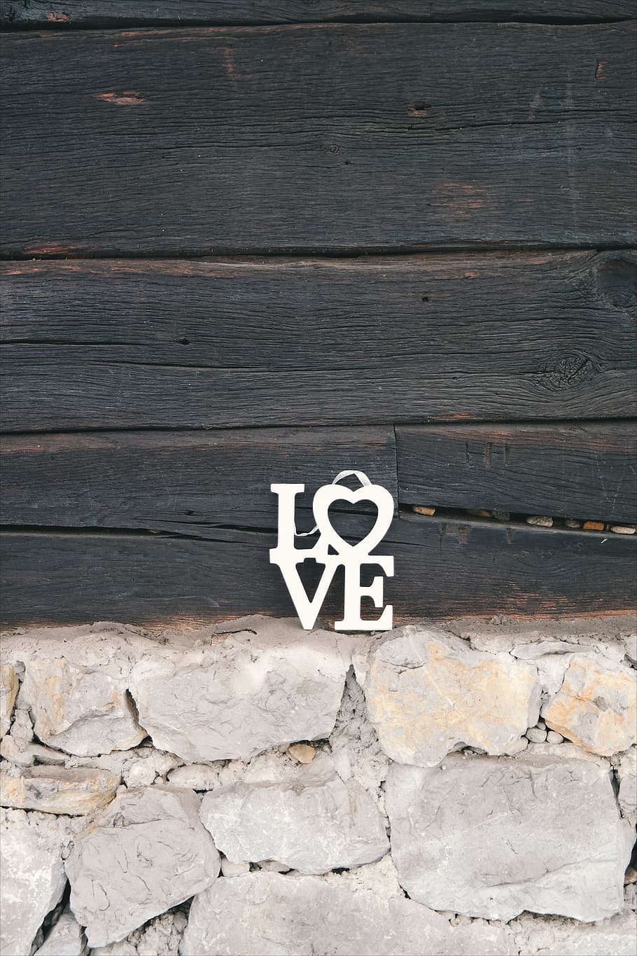 love, heart, dark, wall, background, board, close-up, hardwood HD wallpaper